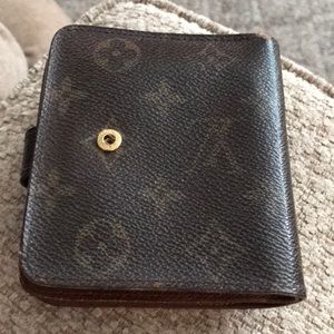 Lv wallet